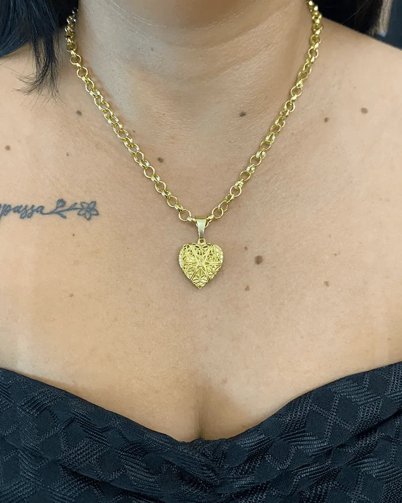 CORRENTE ELO PORTUGUÊS 4MM (45cm) + PINGENTE CORAÇÃO RELICÁRIO P