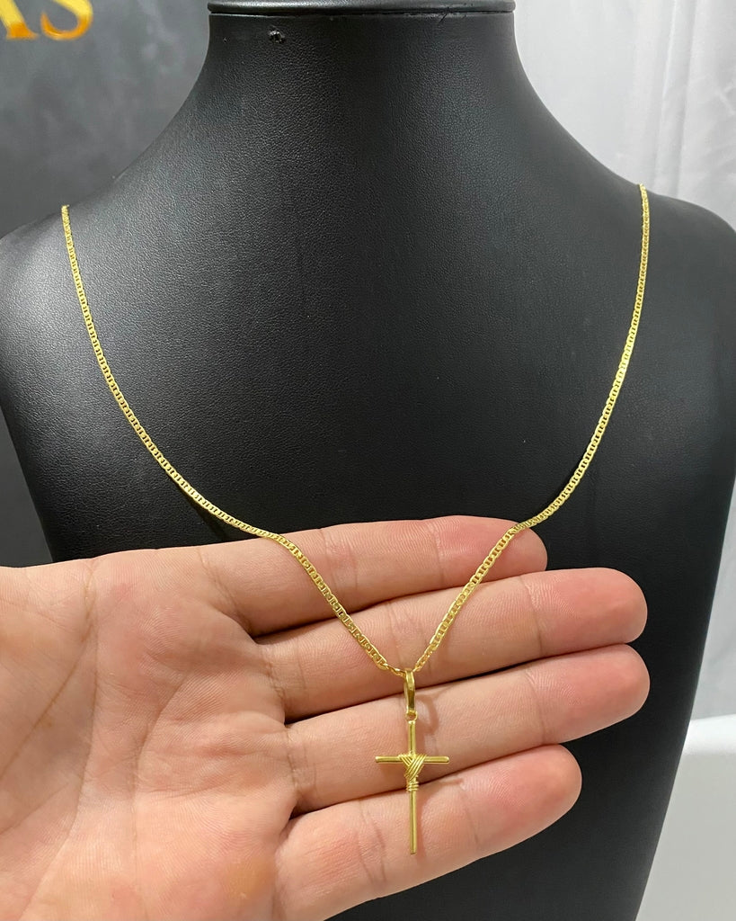 CORRENTE PIASTRINE 2MM + PINGENTE CRUZ AMARRADA PEQUENO