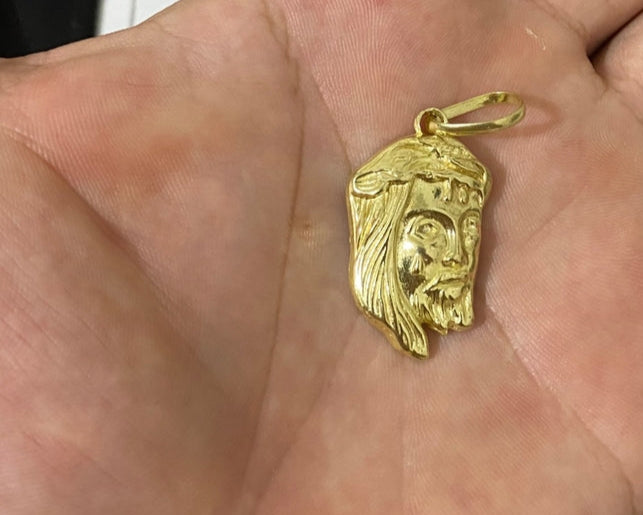 PINGENTE ROSTO DE CRISTO CHORANDO - 3x2cm