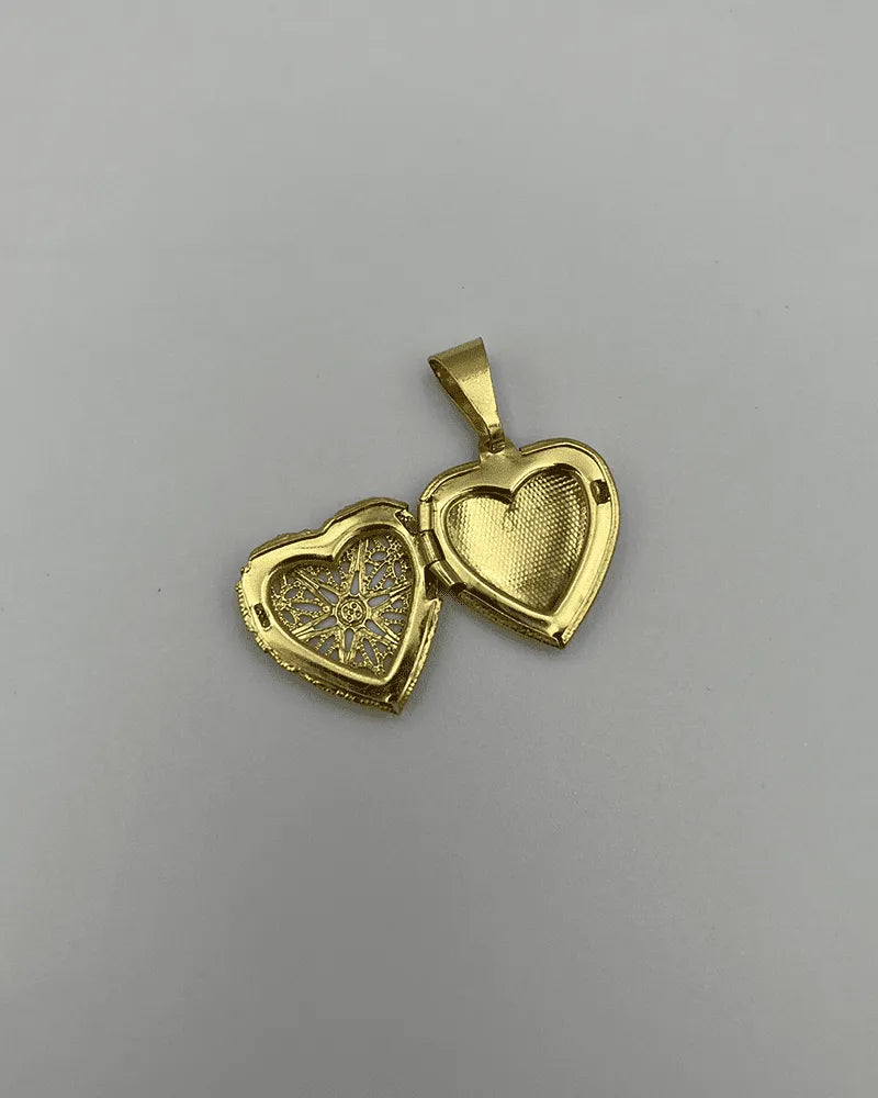 PINGENTE CORAÇÃO RELICÁRIO PEQUENO