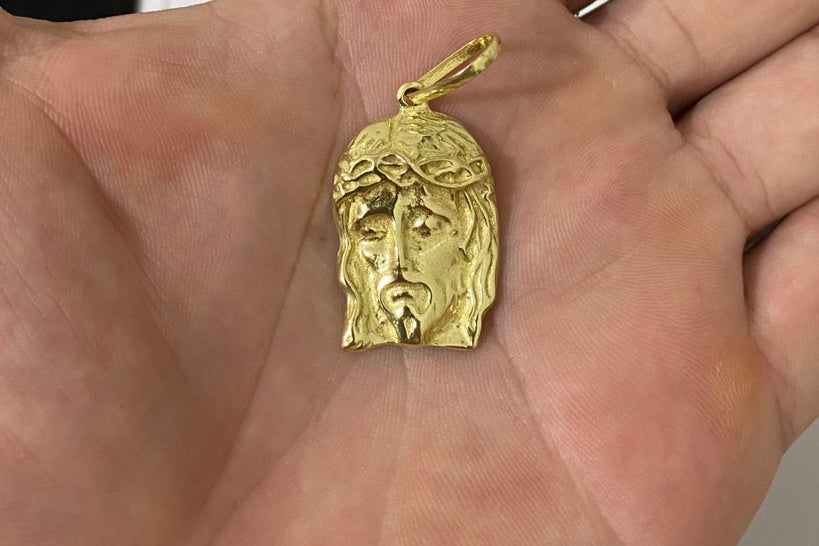 PINGENTE ROSTO DE CRISTO PADRÃO - 3x2cm