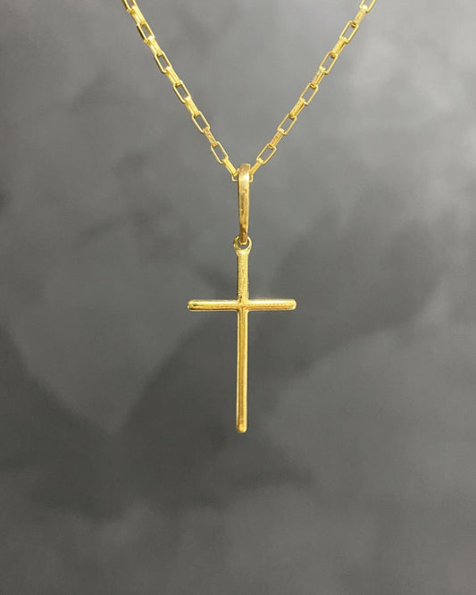 PINGENTE CRUZ LISA PEQUENA - 2,5x1,5cm