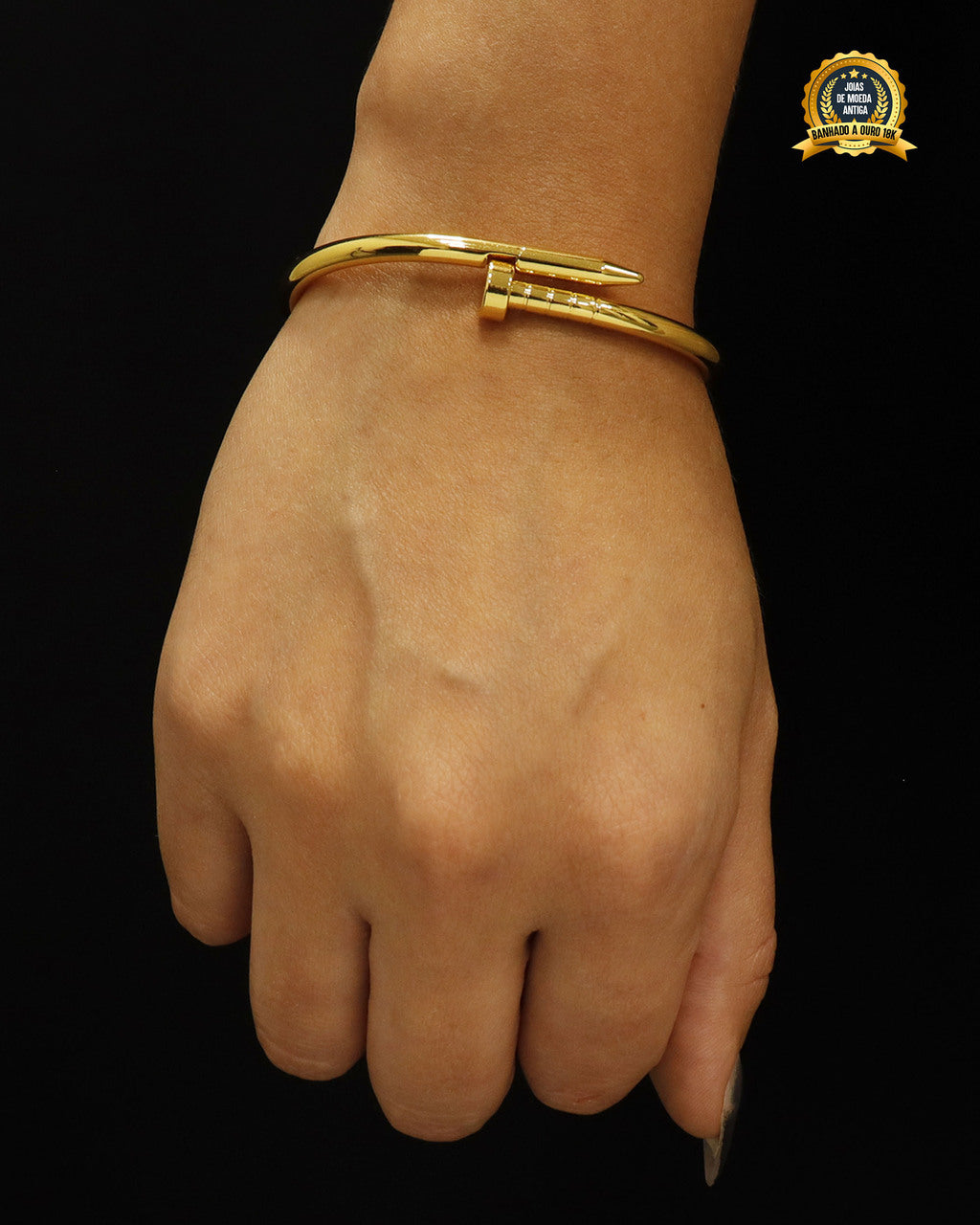 BRACELETE BANHADO: PREGO