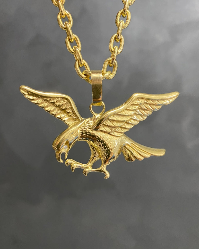 PINGENTE ÁGUIA CRAVEJADO - 4x6,5cm