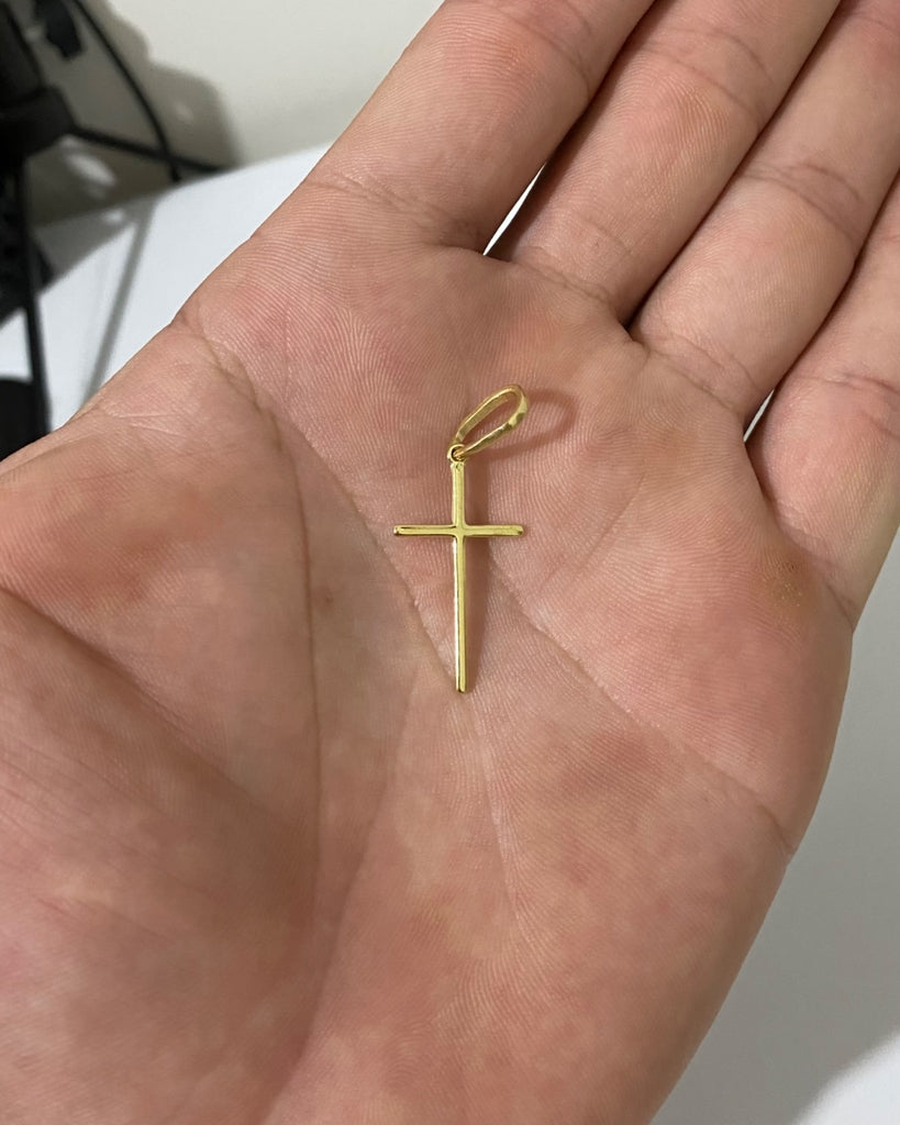 PINGENTE CRUZ LISA PEQUENA - 2,5x1,5cm