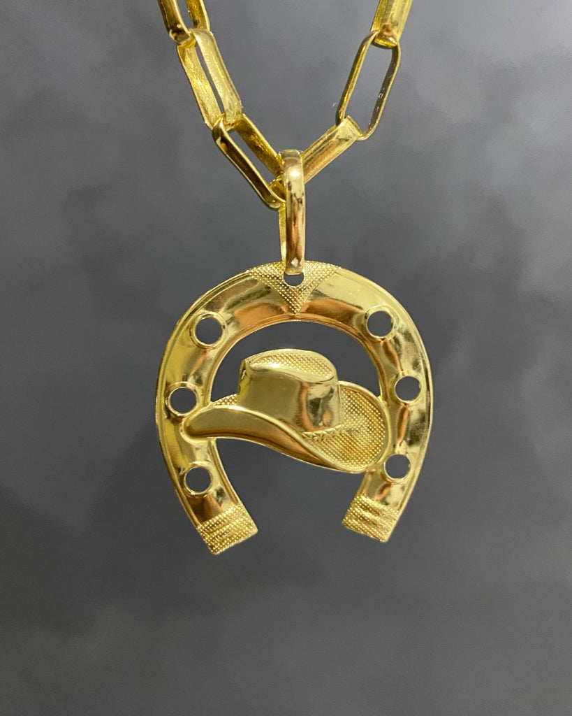 PINGENTE FERRADURA DO CHAPÉU - 3,3x3,5cm