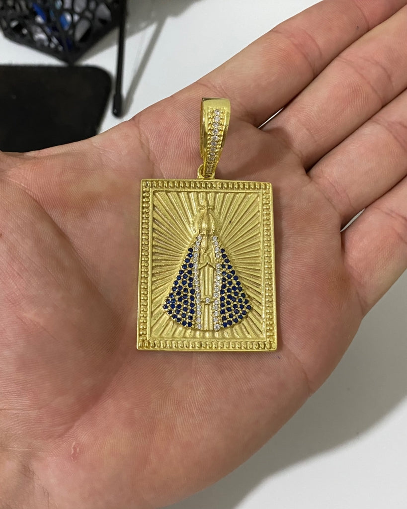 PINGENTE NOSSA SENHORA APARECIDA CRAVEJADO QUADRADO - 5x3,5cm