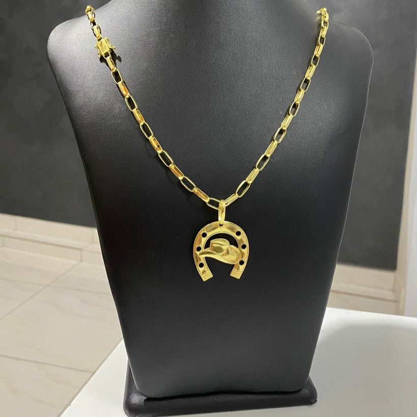 CORRENTE TIJOLINHO 5MM + PINGENTE FERRADURA DO CHAPÉU