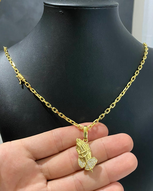 CORRENTE CADEADO DE QUINA 4MM + PINGENTE MÃO ORAÇÃO CRAVEJADO