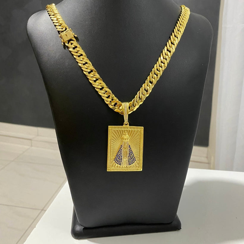 CORRENTE GRUMET LAMINADA 12MM + PINGENTE NOSSA SENHORA APARECIDA CRAVEJADO QUADRADO