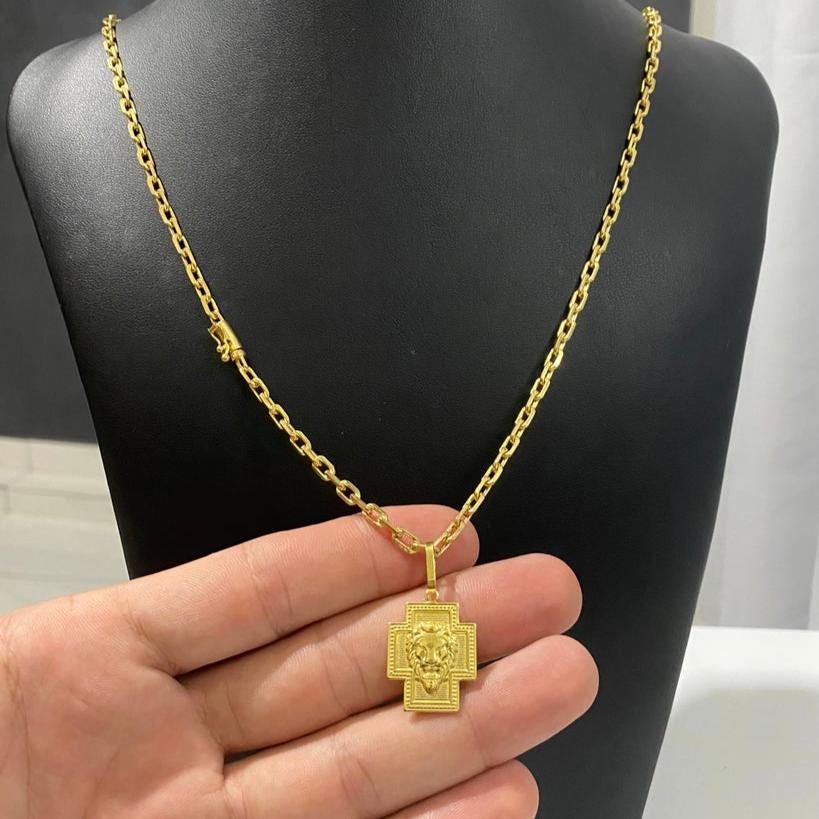 CORRENTE CADEADO DE QUINA 4MM + PINGENTE CRUZ LEÃO