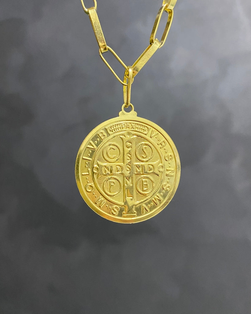 PINGENTE MEDALHA DE SÃO BENTO FRENTE E VERSO - 3,5x3,5cm