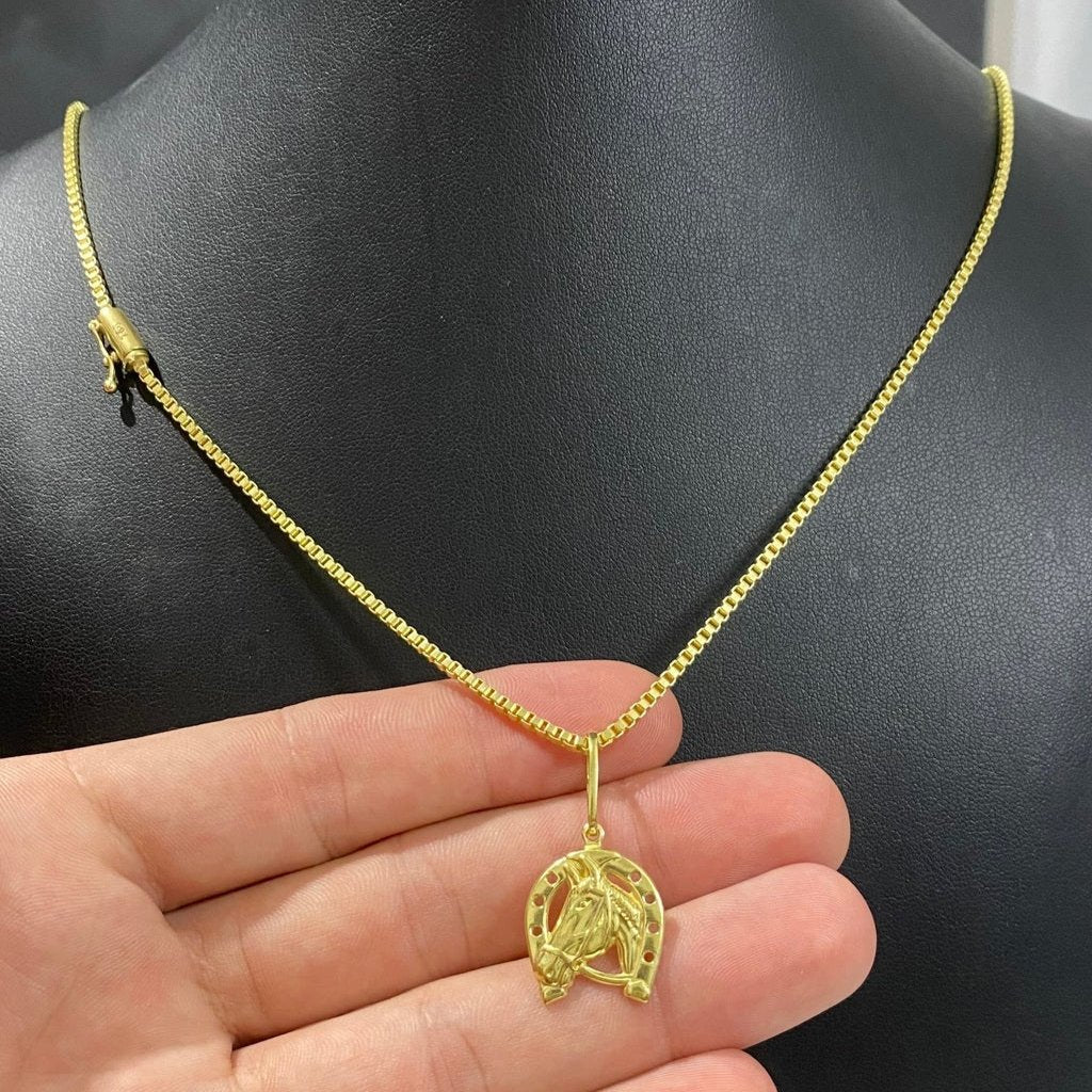 CORRENTE CUBINHO 2MM + PINGENTE FERRADURA DO CAVALO PEQUENO