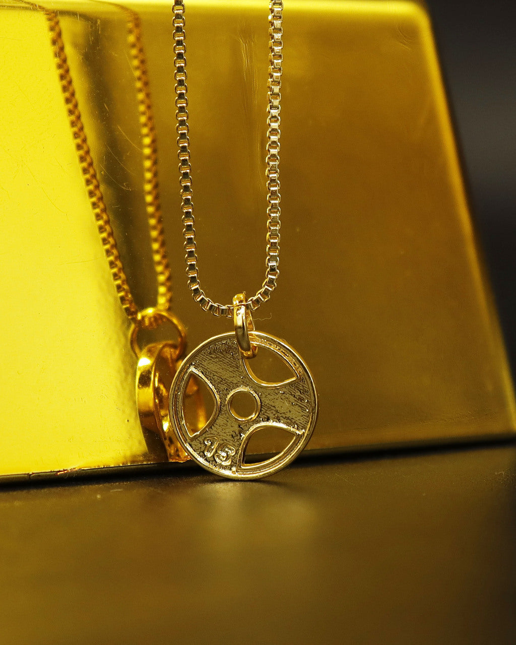 PINGENTE BANHADO: ANILHA