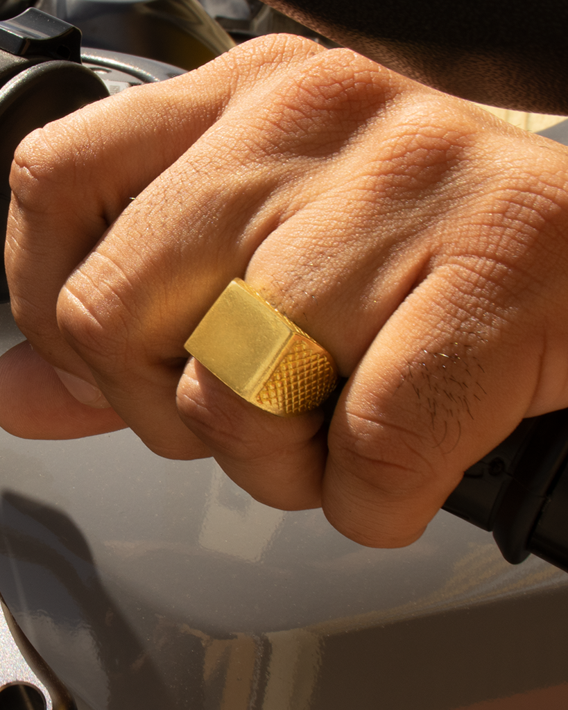 DEDEIRA: LISA QUADRADA COM BORDA LATERAL