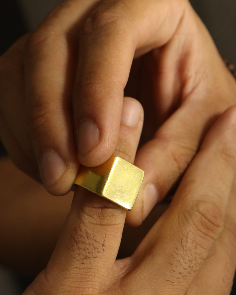 DEDEIRA: LISA QUADRADA MÉDIA